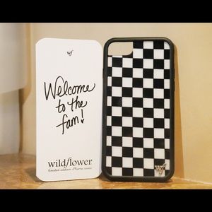 Wildflower Checkered iPhone 6/7/8 Case